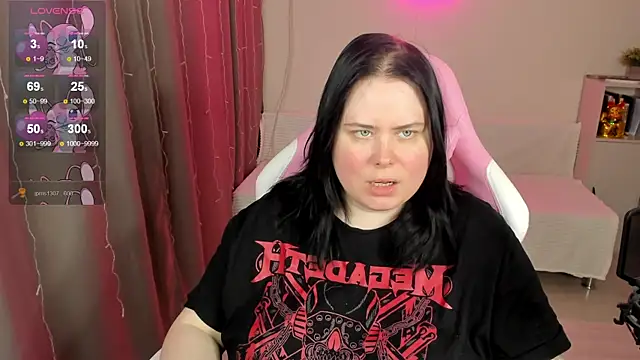 Akemi BBW online show from April 11, 7:45 am