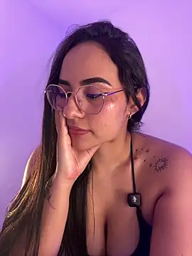 anniesweet02 online show from March 10, 11:53 pm