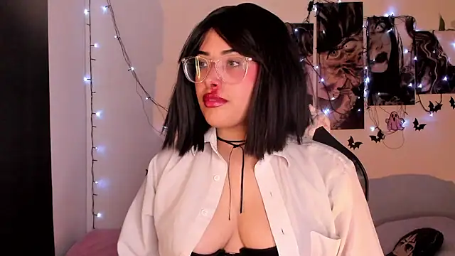 willow poisson online show from October 19, 5:37 pm