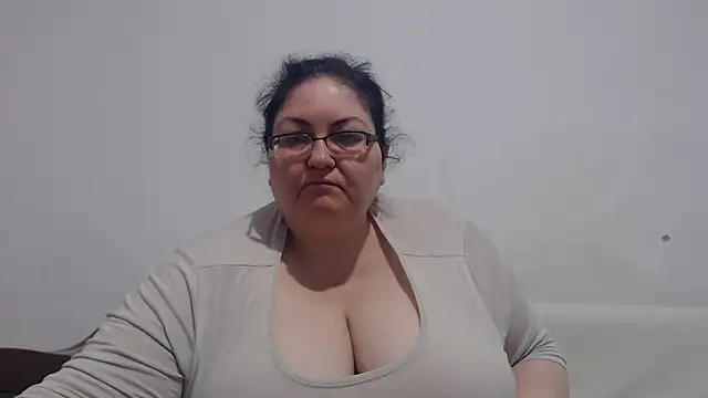 Nykyxo online show from May 3, 8:50 am