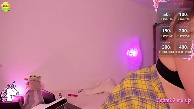 EvaUniporn online show from October 22, 4:45 pm