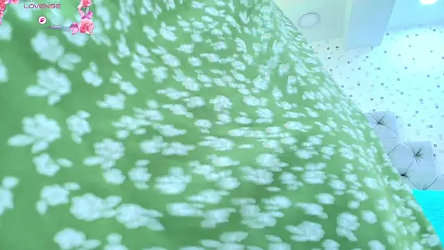 JulietaReyess online show from March 17, 12:09 pm