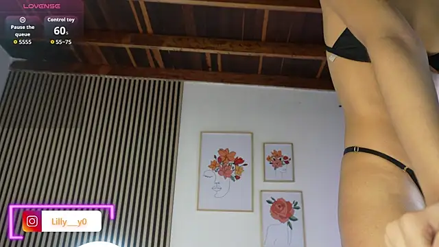 LillyDolls23 online show from January 13, 1:04 pm