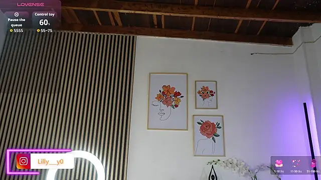 LillyDolls23 online show from January 8, 1:04 pm