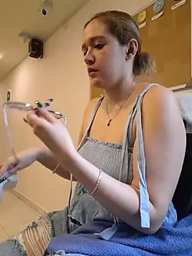 NaomiShimizu online show from April 4, 7:34 pm