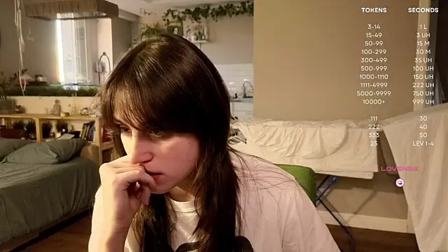 moon deity  online show from October 21, 2:10 pm