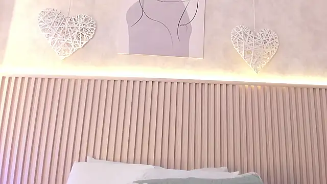 daiana curly online show from December 5, 7:48 pm