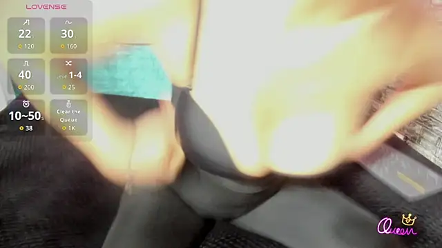 Cloee66 online show from March 25, 3:15 pm