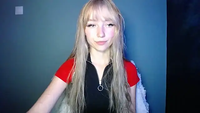 LuciaYoung online show from September 14, 6:50 pm