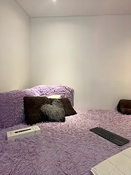 Maiaa evans online show from March 26, 1:30 am