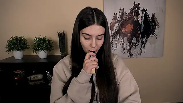 Lili magic online show from February 25, 5:11 pm