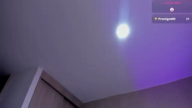 emma  smith1 online show from March 4, 2:45 pm