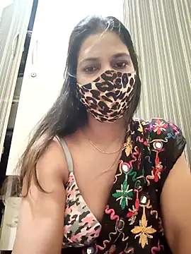 indianliza online show from October 10, 11:53 pm