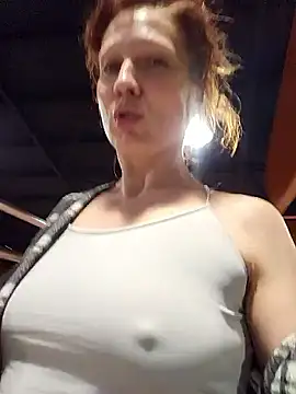 Exhibitionsplit online show from December 17, 9:41 pm