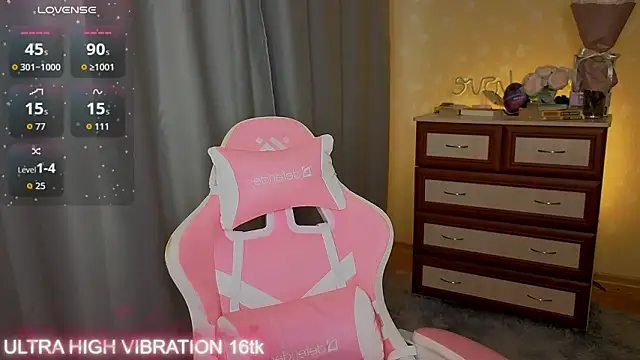 cutie mili online show from March 19, 10:08 am