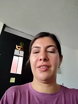 scarlett moore online show from December 17, 12:42 pm