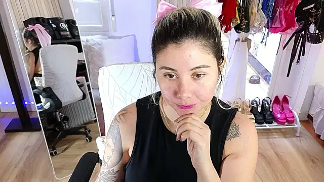 Tawny cox online show from March 26, 9:55 am