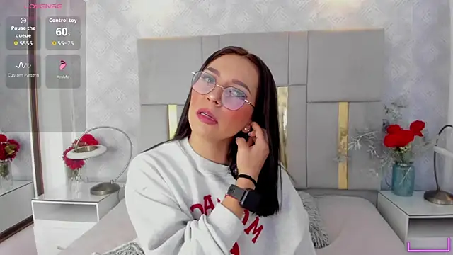 Camilaa Sanchez  online show from September 20, 12:36 pm