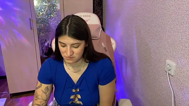 Katrin  kiss online show from March 25, 8:45 pm