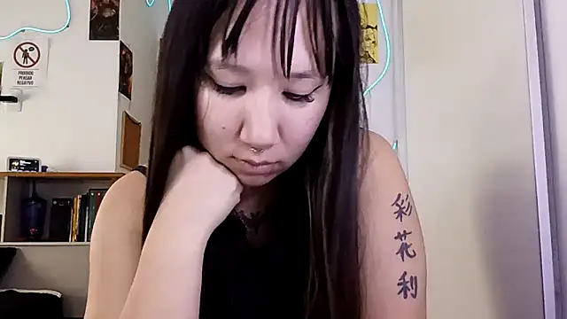 Japabaixinha online show from April 2, 11:19 am