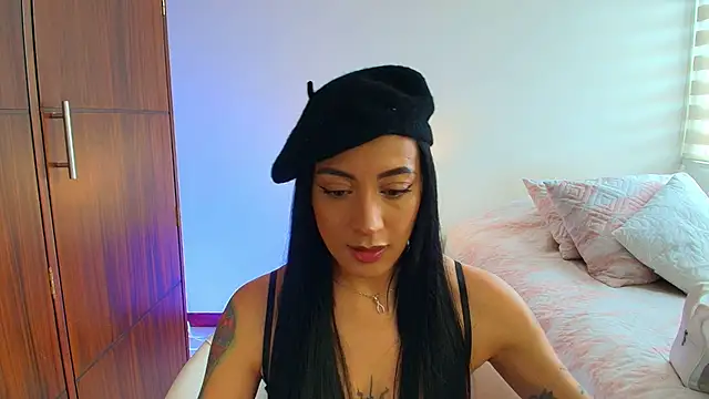 keilelewis online show from October 29, 5:37 pm