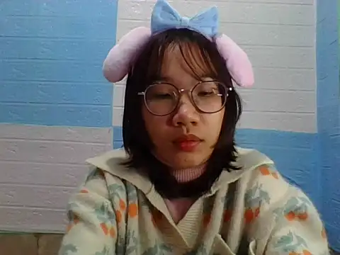 Nanoko online show from January 11, 11:59 am