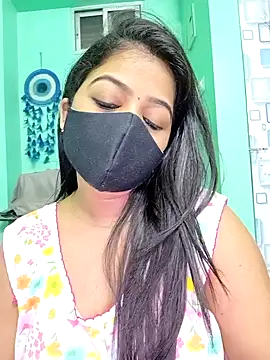 Monalisa Singh online show from April 15, 7:03 pm