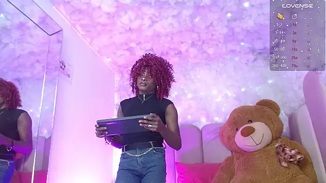 puca ebony online show from November 13, 7:57 pm