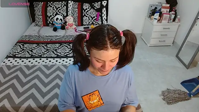 soniafuckboobs online show from October 6, 12:33 pm