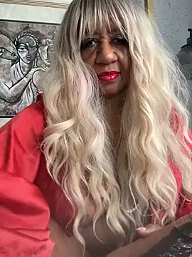 BreanaDivine online show from February 16, 7:14 pm