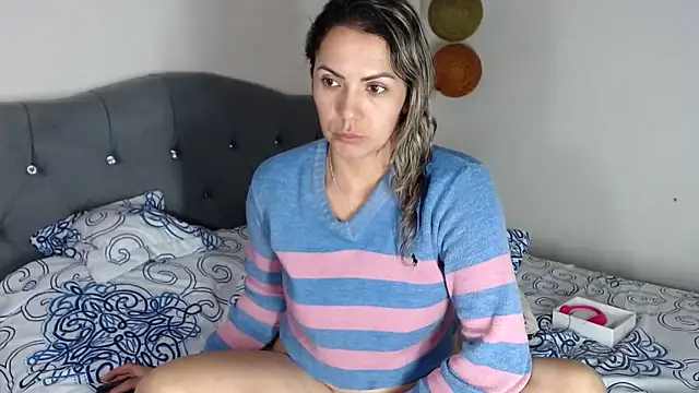 Chantal hott online show from September 24, 8:19 pm