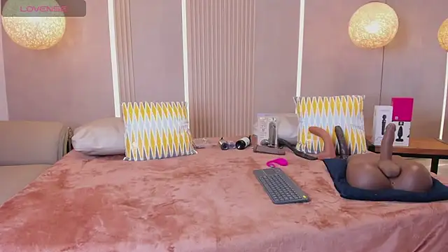 sabrina shark  online show from March 20, 5:56 am