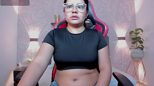 ayla13  online show from February 26, 7:02 pm