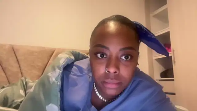 ChocolateCakeQueen online show from December 3, 11:18 pm