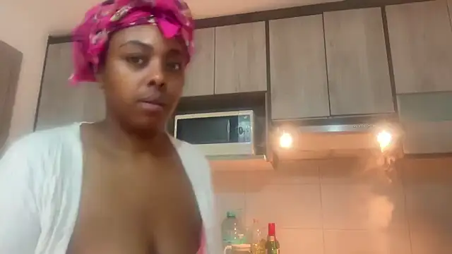 ChocolateCakeQueen online show from February 15, 3:20 am