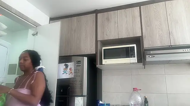 ChocolateCakeQueen online show from March 1, 3:56 pm