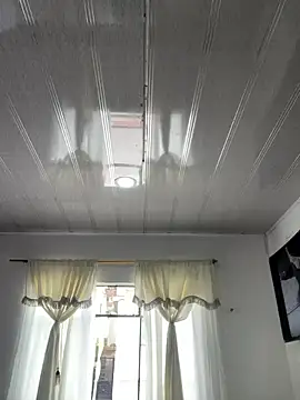 hannahb-e online show from March 16, 4:55 pm