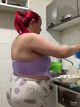 Sammy owens  online show from April 14, 5:46 pm