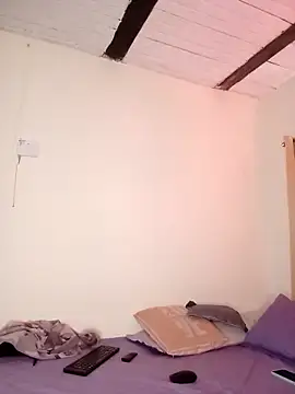 Isabella Du online show from April 12, 6:11 pm