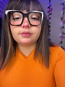 CharlotteMillers online show from November 11, 4:41 am