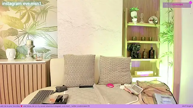 EVELIN MASON online show from January 10, 8:57 pm