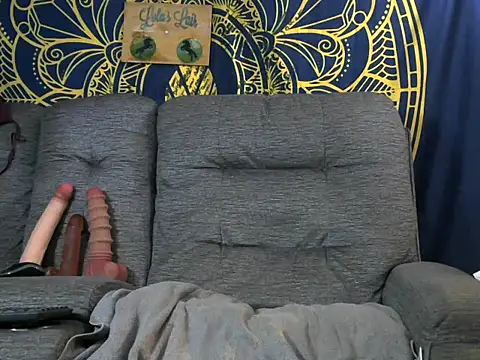 lovely lola1111 online show from September 16, 1:57 am