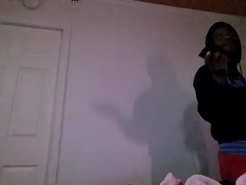 SexxxiLexiiii online show from April 17, 6:04 am