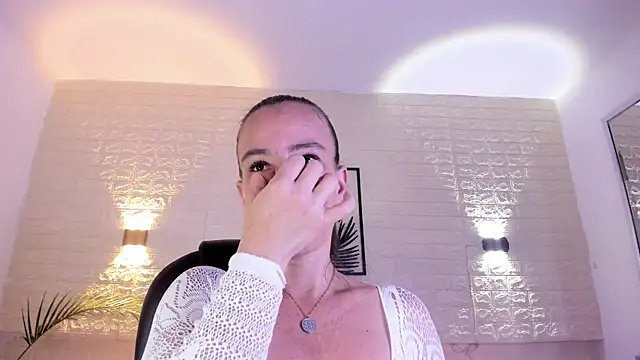 millie brown21 online show from April 14, 7:14 pm