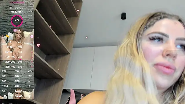 Megan Ros online show from September 28, 7:25 am