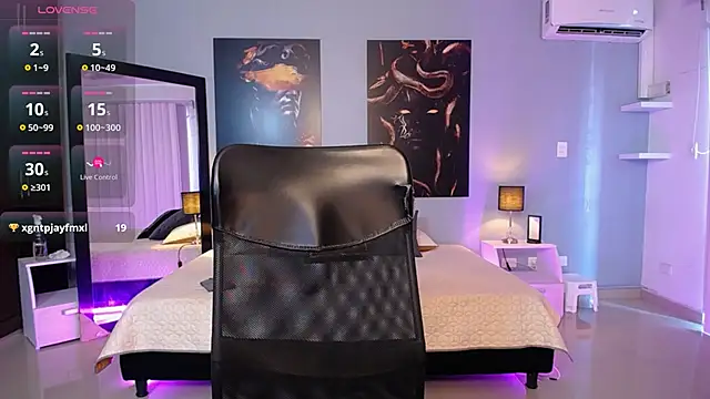 JasmineCampbell  online show from October 16, 8:33 pm