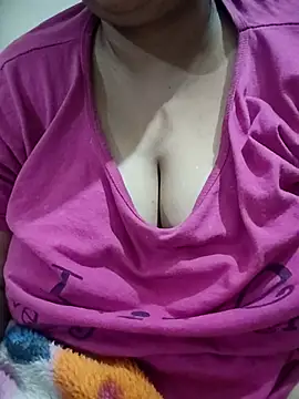  Redwine  online show from May 5, 5:49 pm