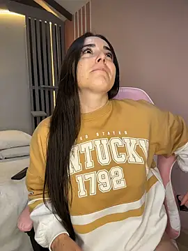 Vicky-Andrade online show from February 25, 1:48 am