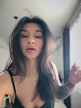 Wet Aarya  online show from April 16, 2:17 pm