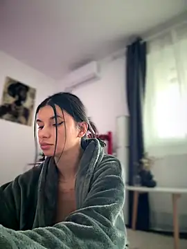 Wet Aarya  online show from October 14, 2:52 pm